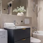 Glow Apartments, Doki & Montownia 公寓 格但斯克