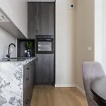 公寓 Glow Apartments, Doki & Montownia 格但斯克