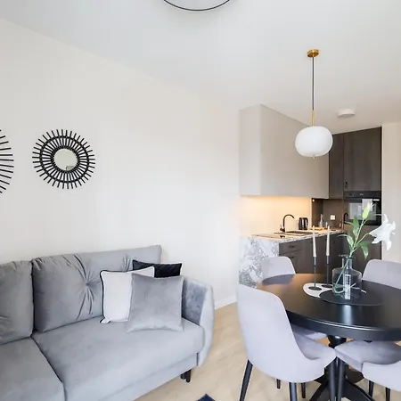 Glow Apartments, Stocznia Cesarska & Montownia Apartment