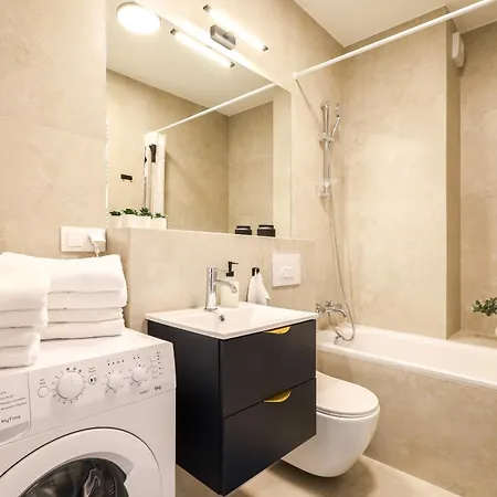 Glow Apartments, Stocznia Cesarska & Montownia * غدانسك