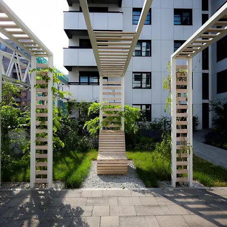 Glow Apartments, Stocznia Cesarska & Montownia * غدانسك