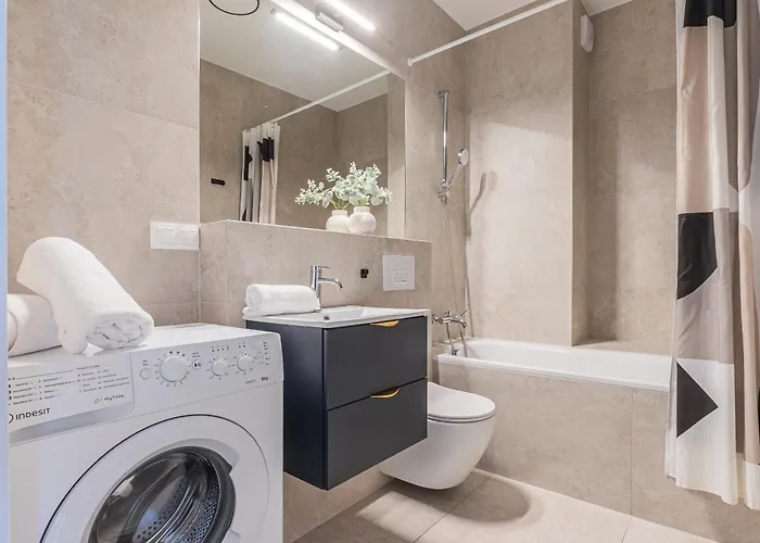 Glow Apartments, Doki & Montownia Gdansk