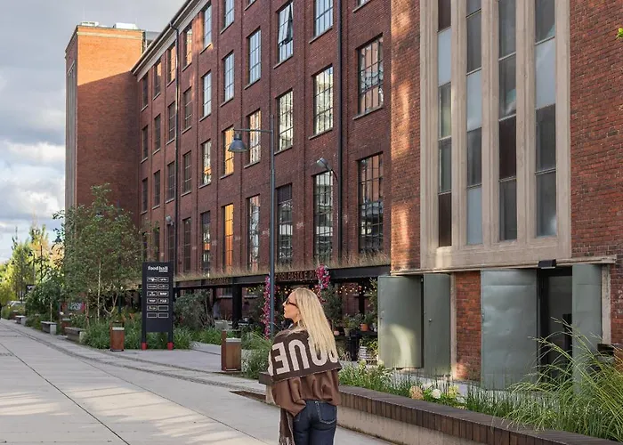 Daire Glow Apartments, Doki & Montownia