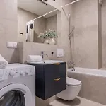 Апартаменты Glow Apartments, Doki & Montownia *