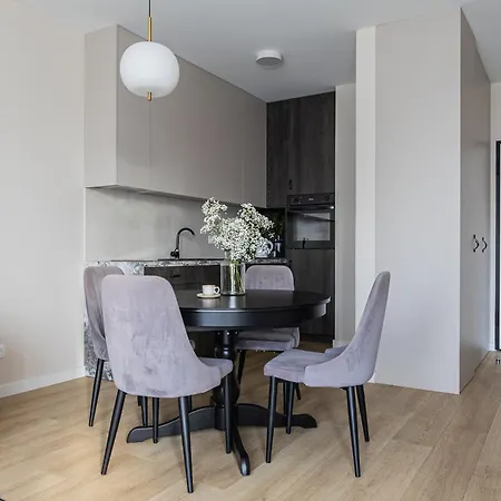 Glow Apartments, Doki & Montownia Гданьск